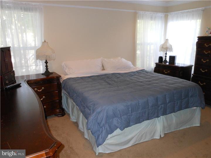 1637 Covington Road, Unit 19 Yardley, PA 19067 - Photo 11 of 23 Family Room