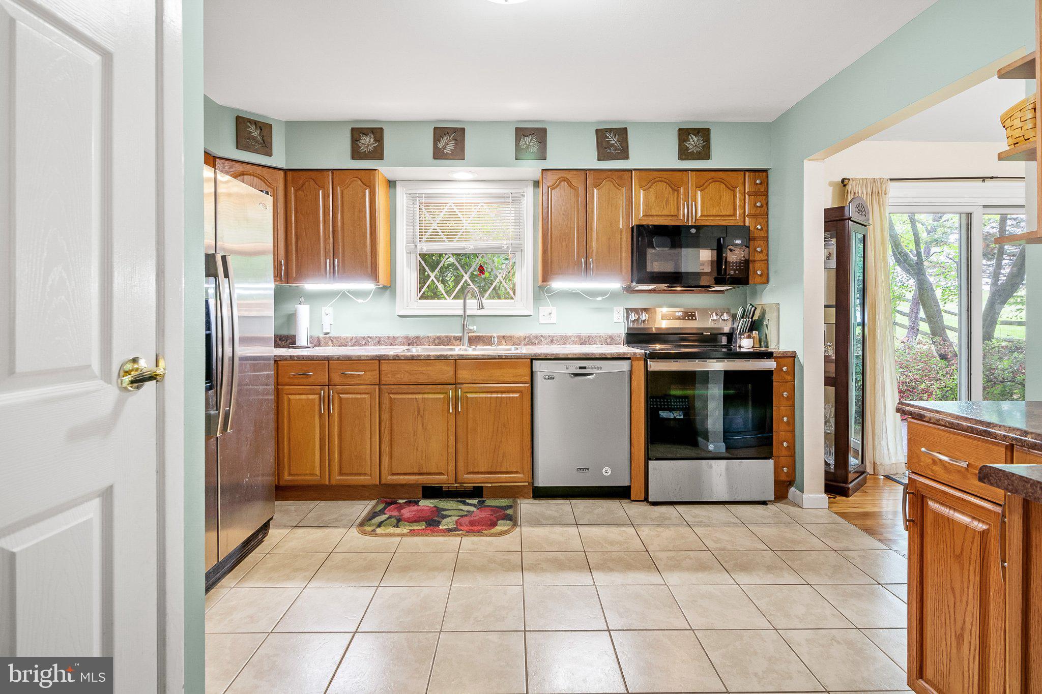 5412 Ridge Road Mount Airy, MD 21771 - Photo 11 of 38 Charming kitchen with modern touches.