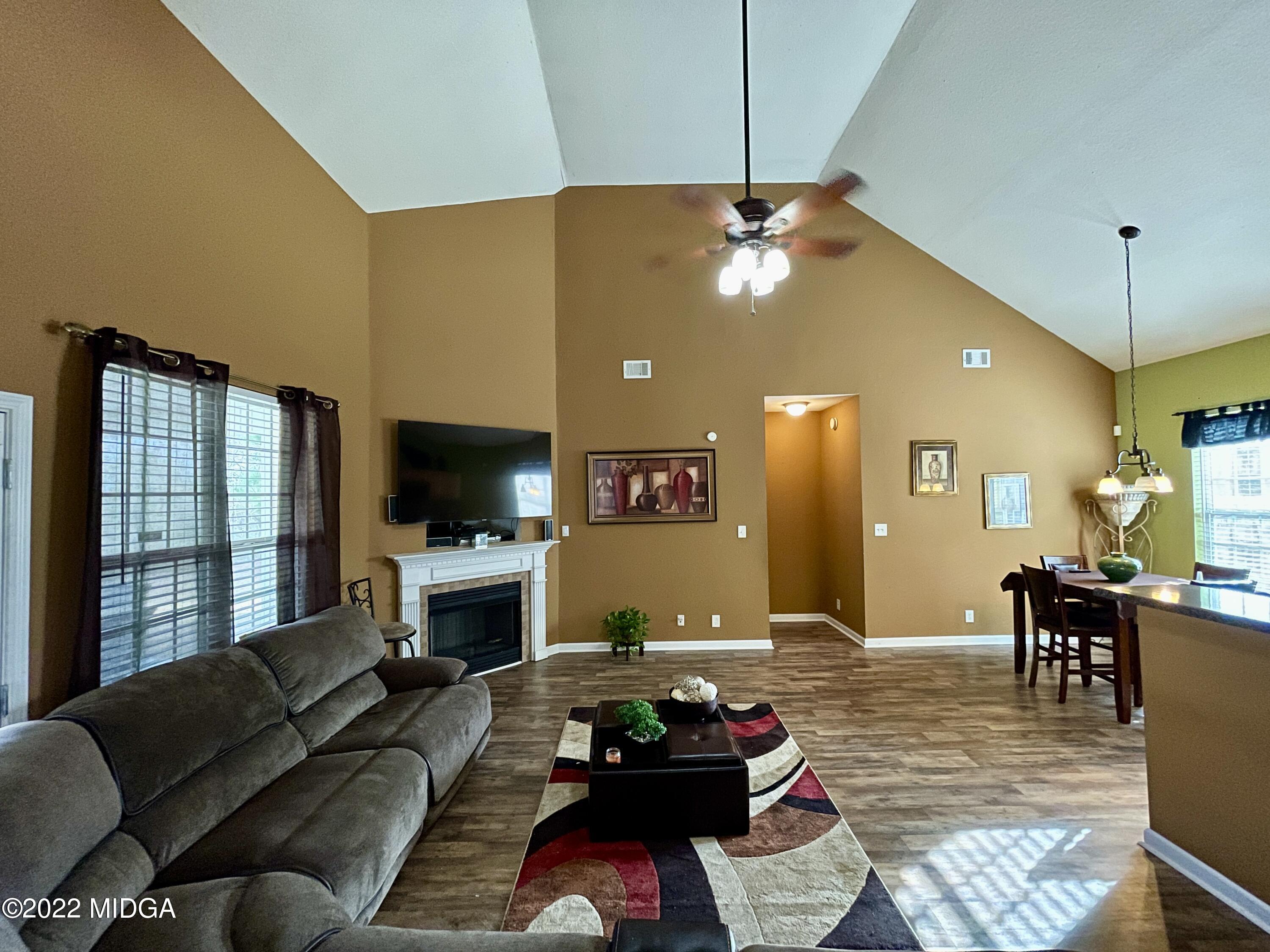 830 Trade Wind Road Macon, GA 31206 - Photo 4 of 23 IMG_1043