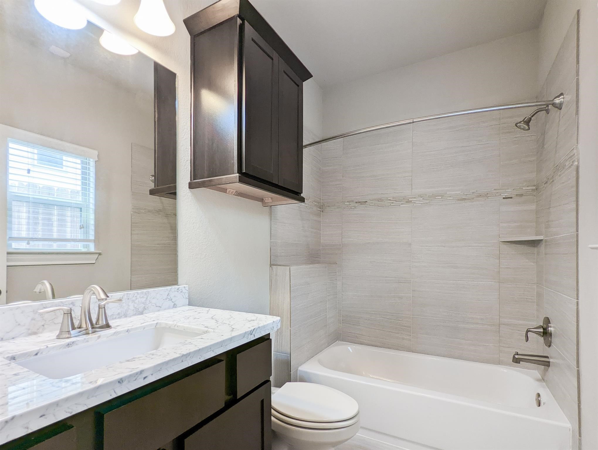 5323 Kiam Street Houston, TX 77007 - Photo 11 of 28