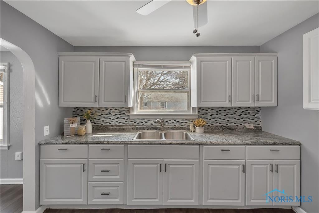 2604 West Alexis Road Toledo, OH 43613 - Photo 14 of 28 Gallery Image 14