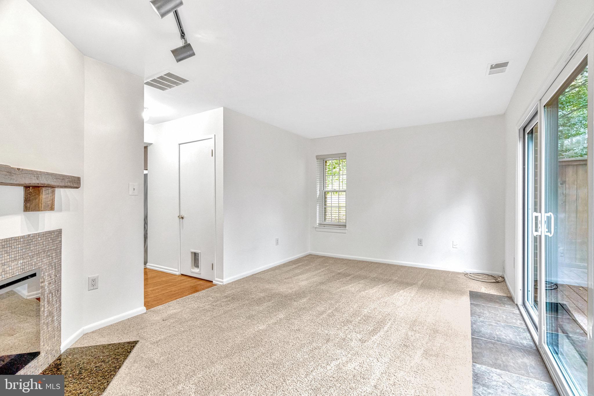 2011 Headlands Circle Reston, VA 20191 - Photo 12 of 26 Gallery Image 12