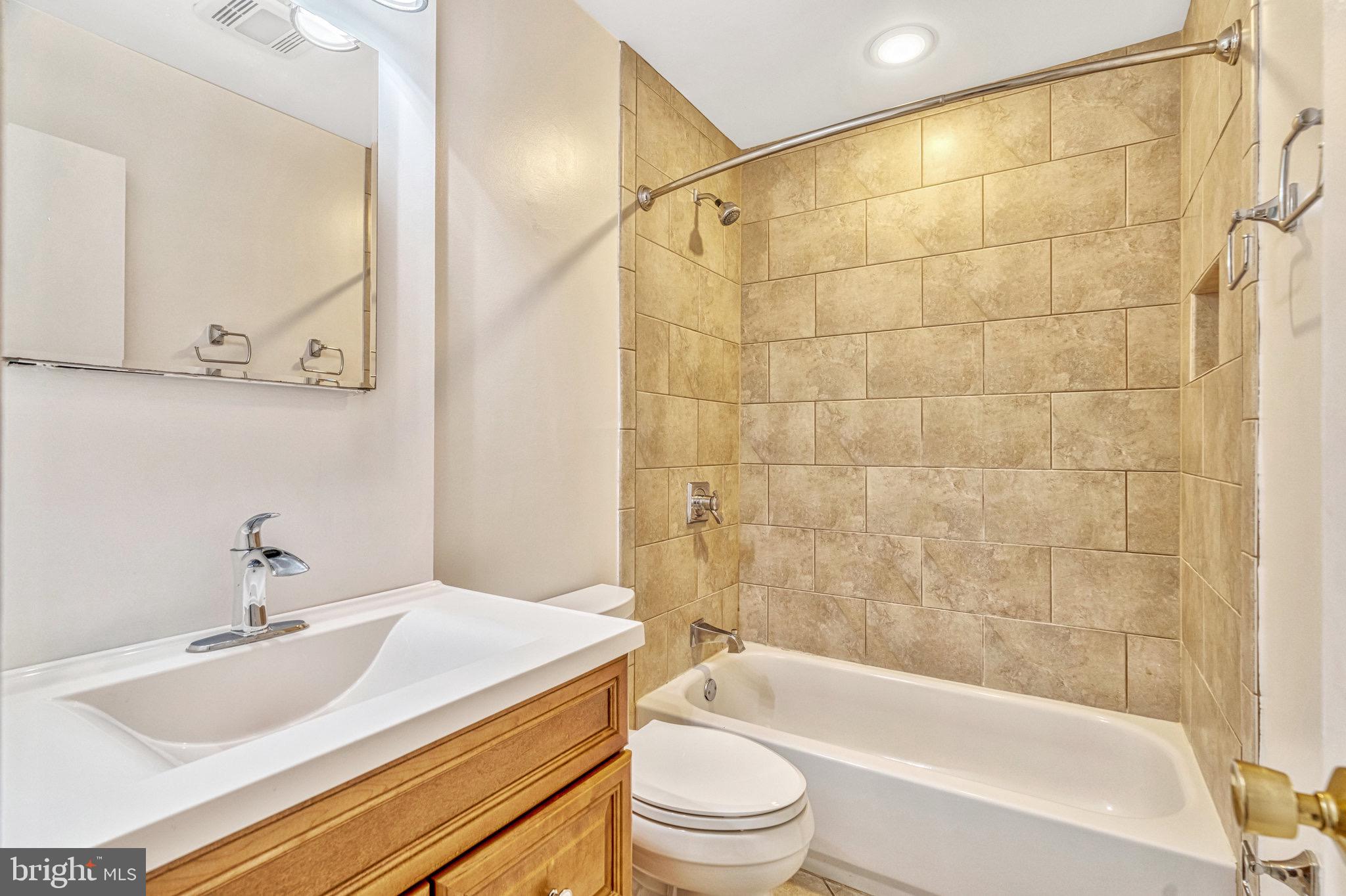 2011 Headlands Circle Reston, VA 20191 - Photo 15 of 26 Gallery Image 15