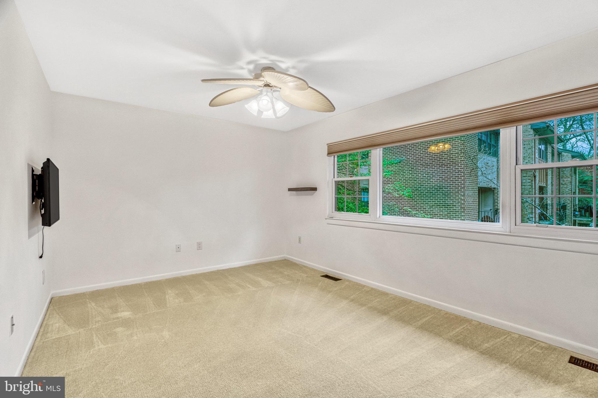 2011 Headlands Circle Reston, VA 20191 - Photo 16 of 26 Gallery Image 16