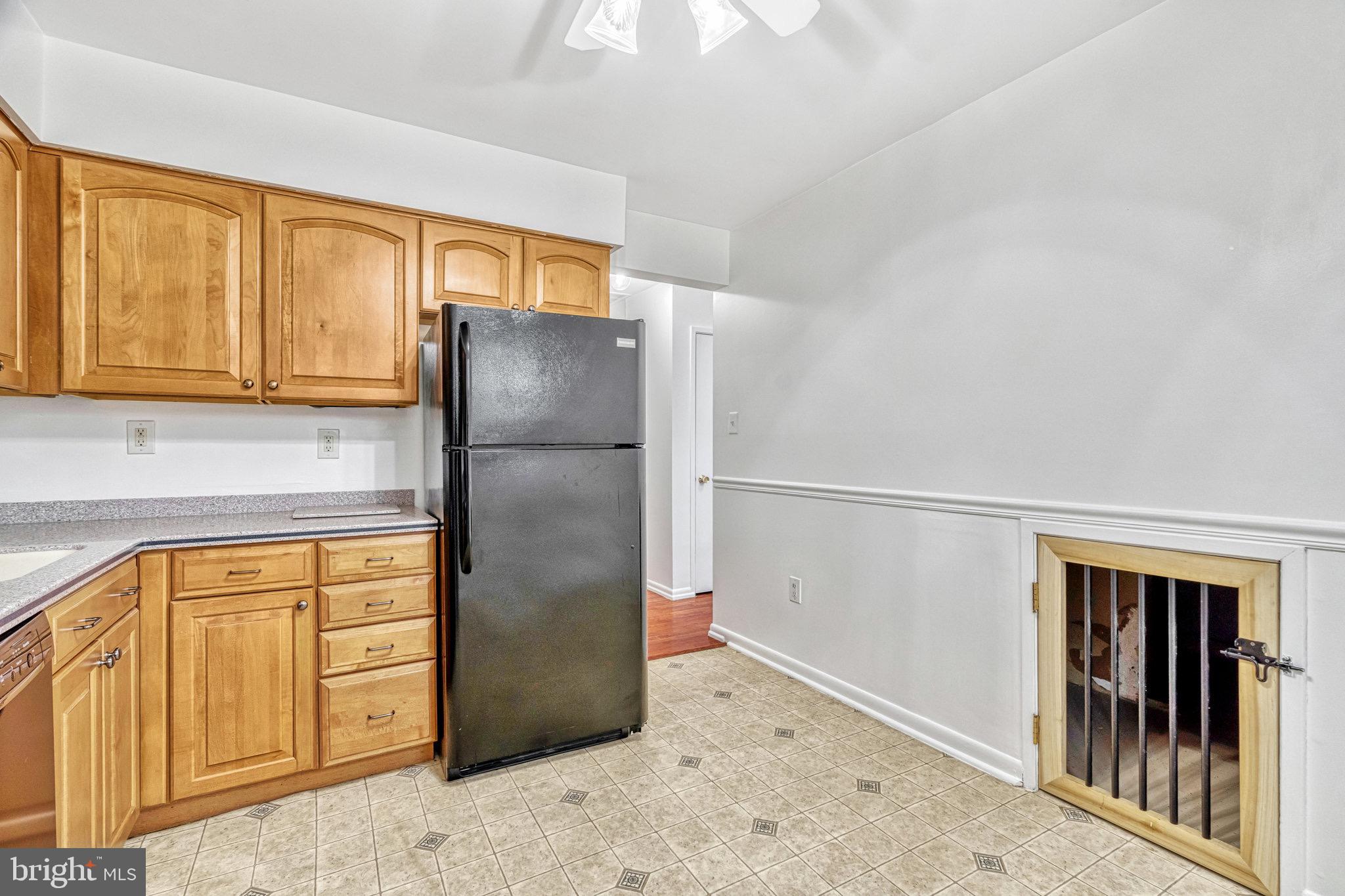 2011 Headlands Circle Reston, VA 20191 - Photo 8 of 26 Gallery Image 8