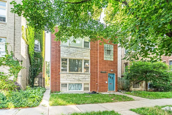 $2,500 | 7530 North Oakley Avenue, Unit 2, Chicago, IL 60645