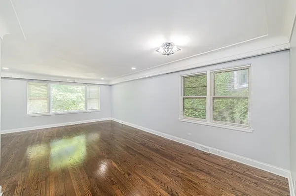 $2,500 | 7530 North Oakley Avenue, Unit 2, Chicago, IL 60645