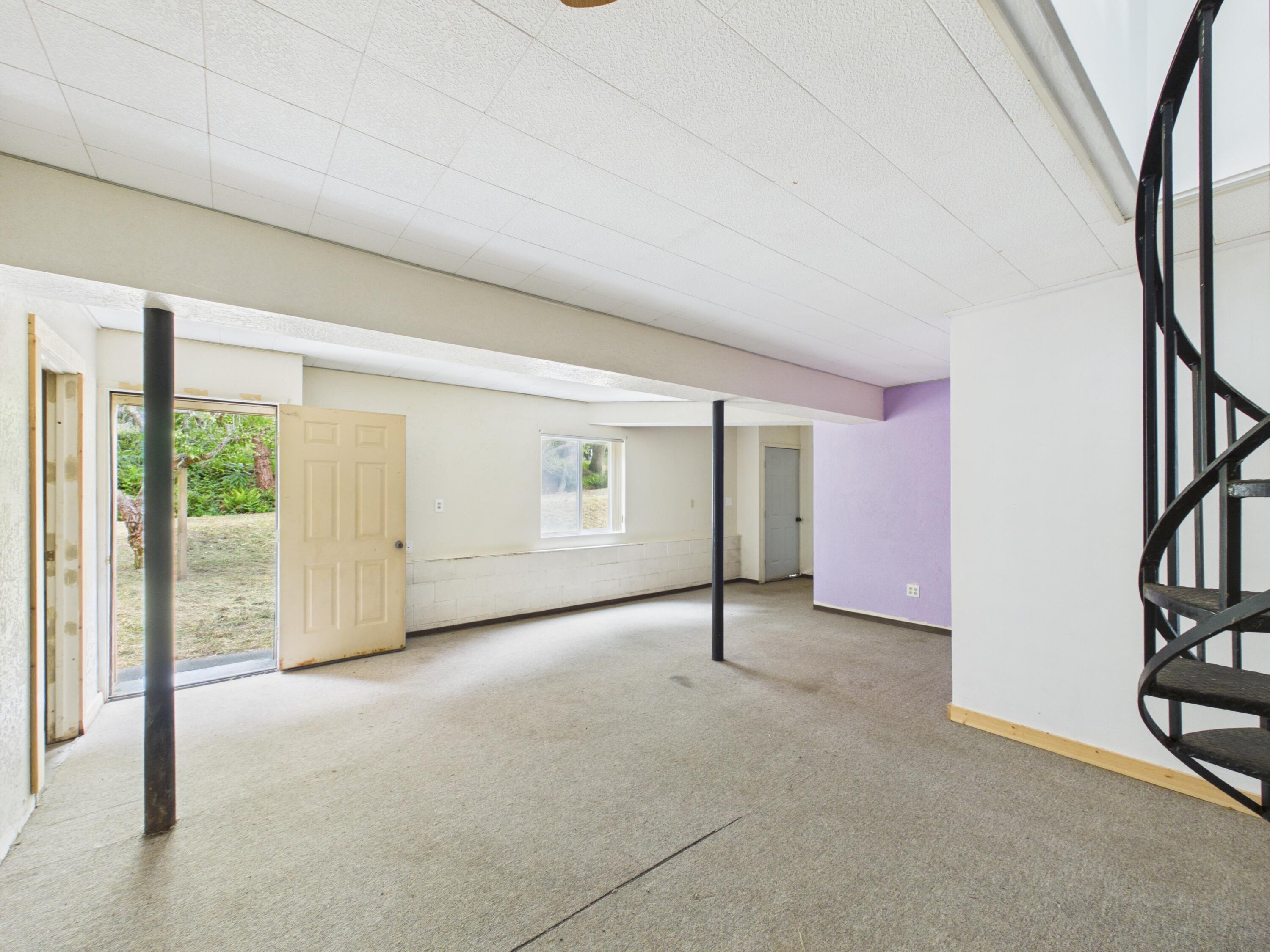 111 Beach Road Shelter Cove, CA 95589 - Photo 33 of 39