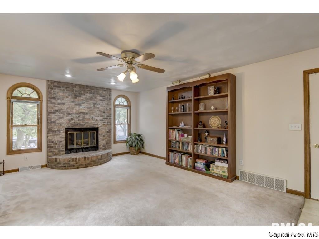 312 Thames River Road Springfield, IL 62711 - Photo 17 of 31