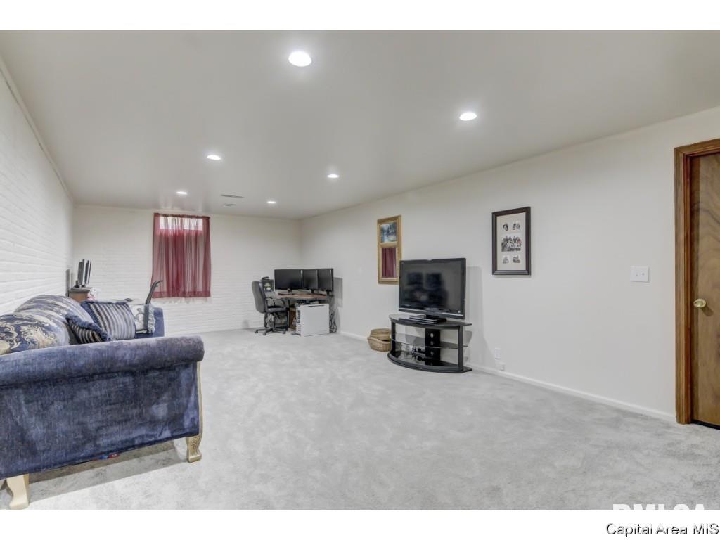 312 Thames River Road Springfield, IL 62711 - Photo 30 of 31