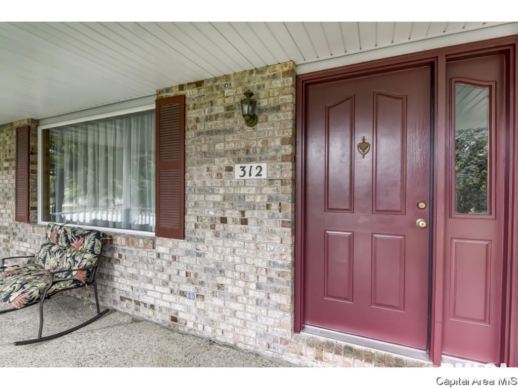 312 Thames River Road Springfield, IL 62711 - Photo 9 of 31
