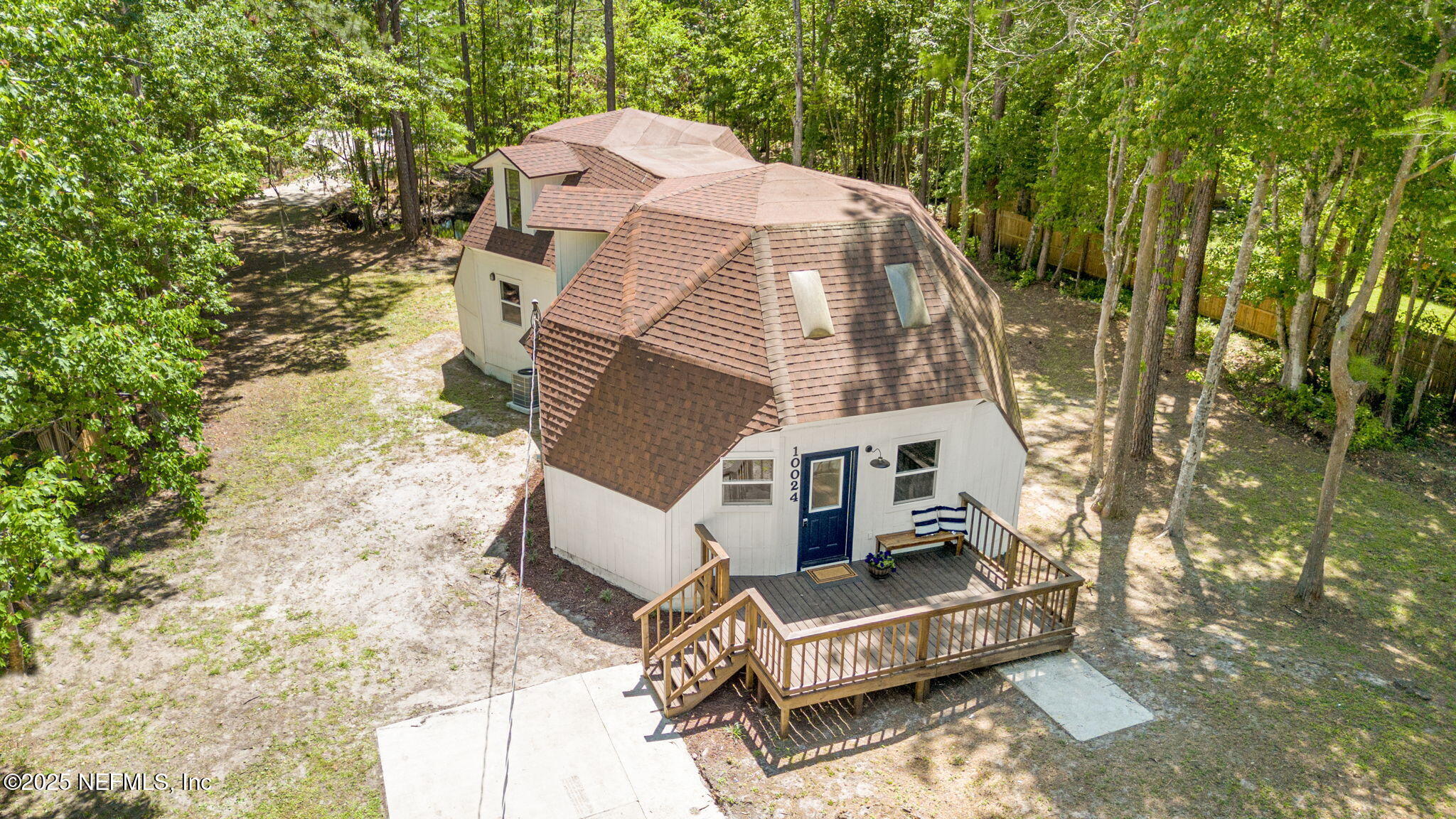 10024 Sandler Road Jacksonville, FL 32222 - Photo 37 of 40 an aerial view of a house with yard and sitting area