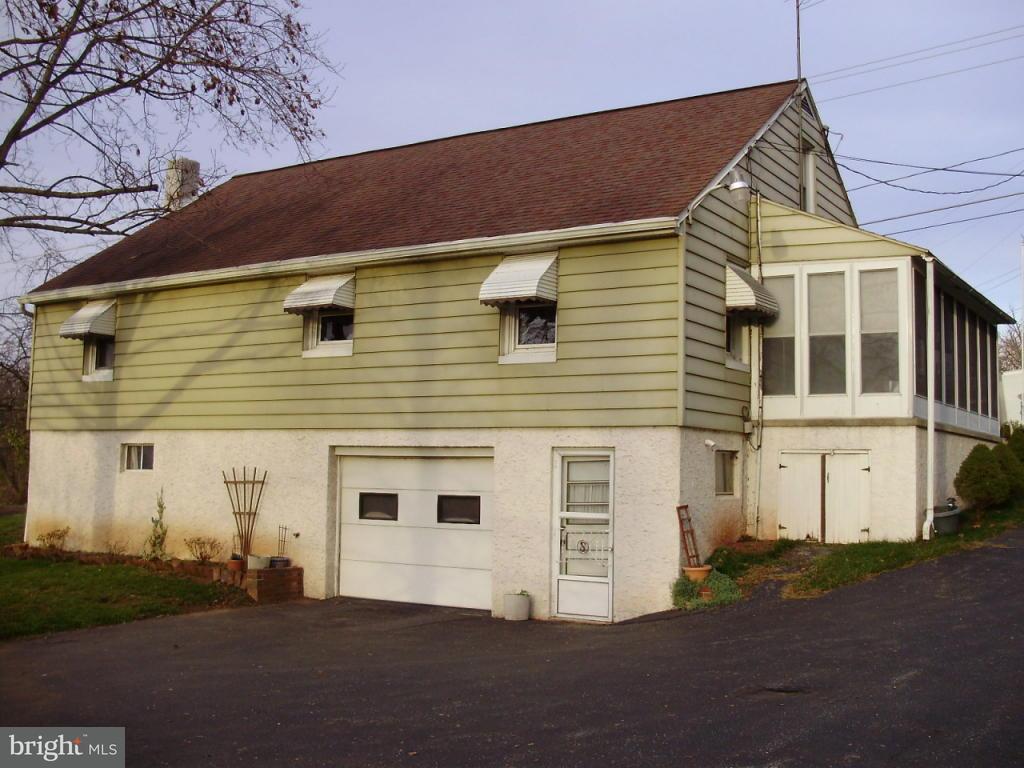 1015 Reading Road Narvon, PA 17555 - Photo 3 of 4 Gallery Image 3