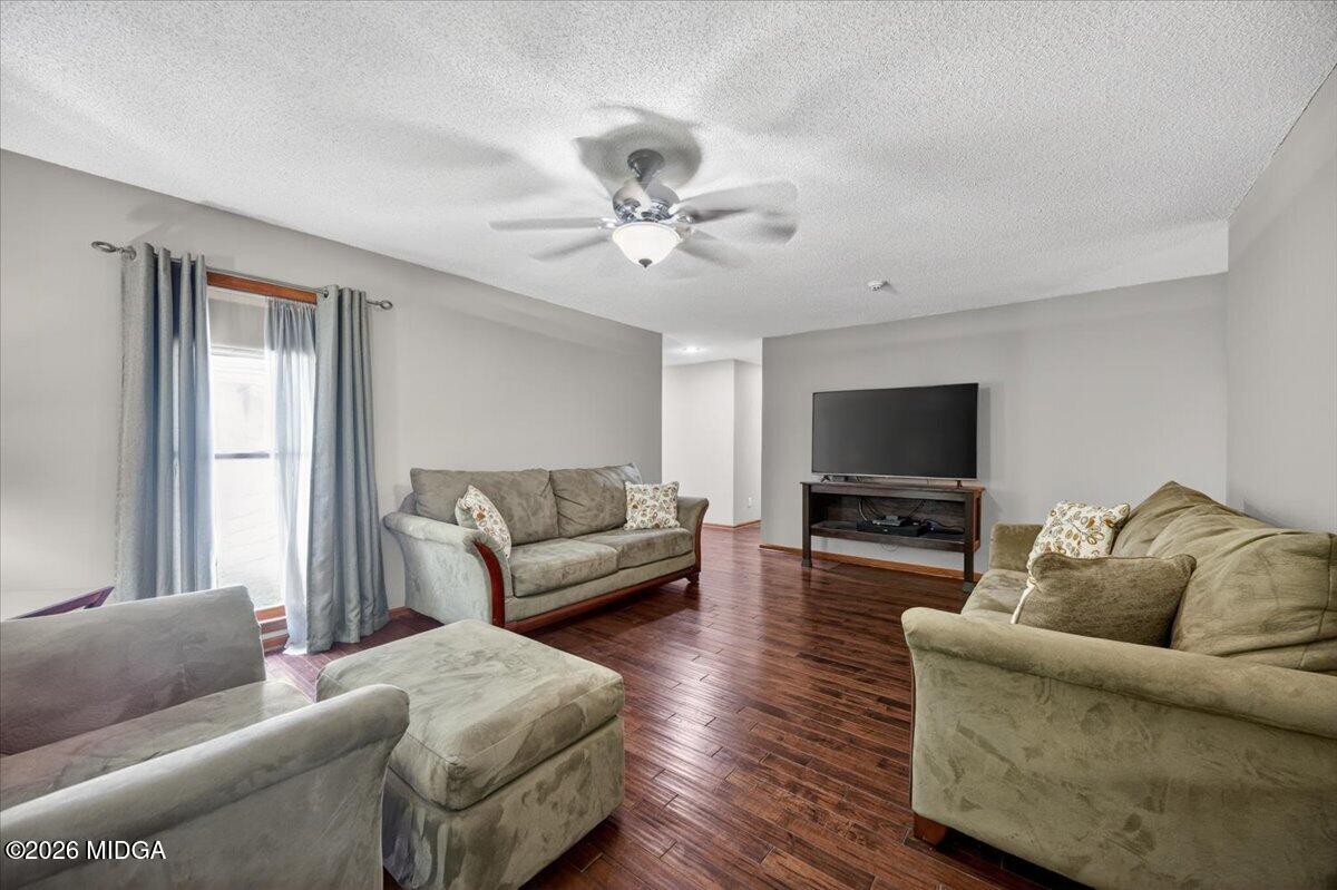 348 Craig Road Forsyth, GA 31029 - Photo 5 of 35 5