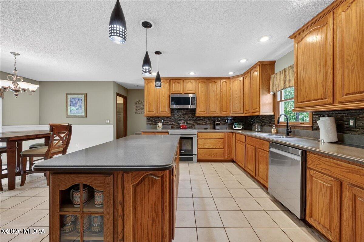 348 Craig Road Forsyth, GA 31029 - Photo 6 of 35 6