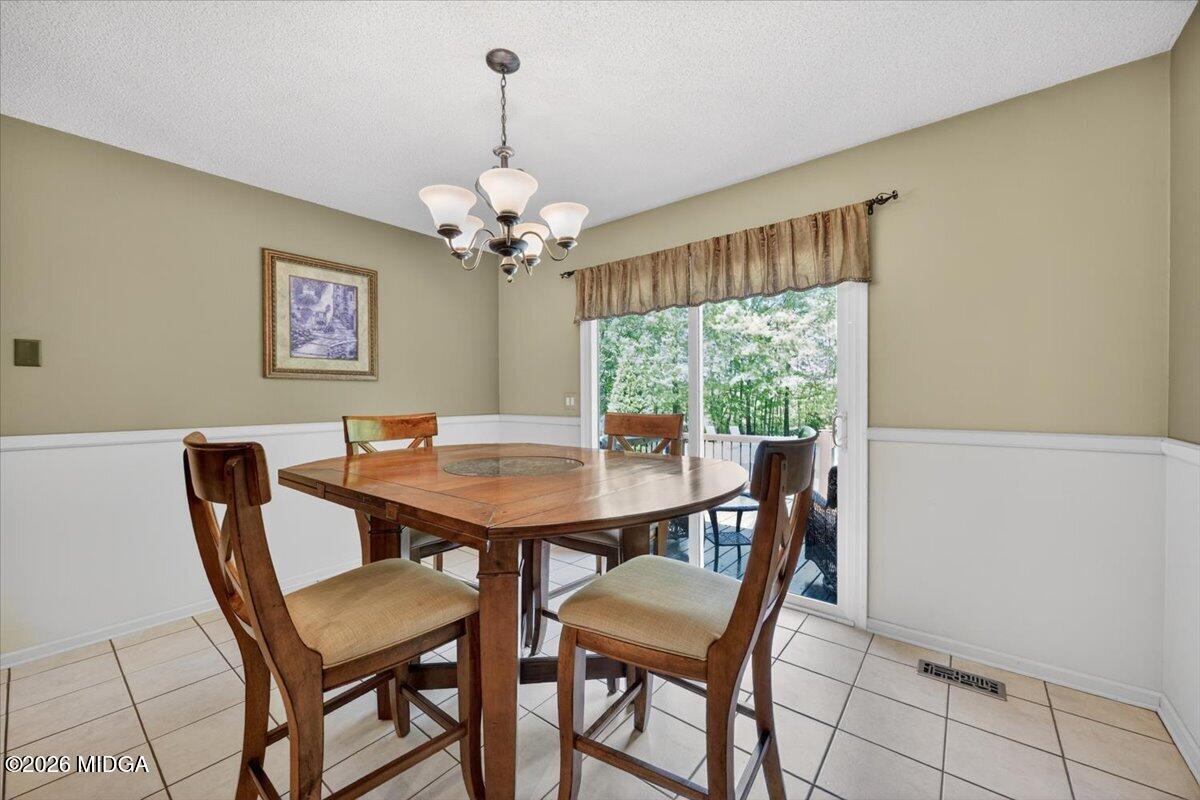 348 Craig Road Forsyth, GA 31029 - Photo 10 of 35 10