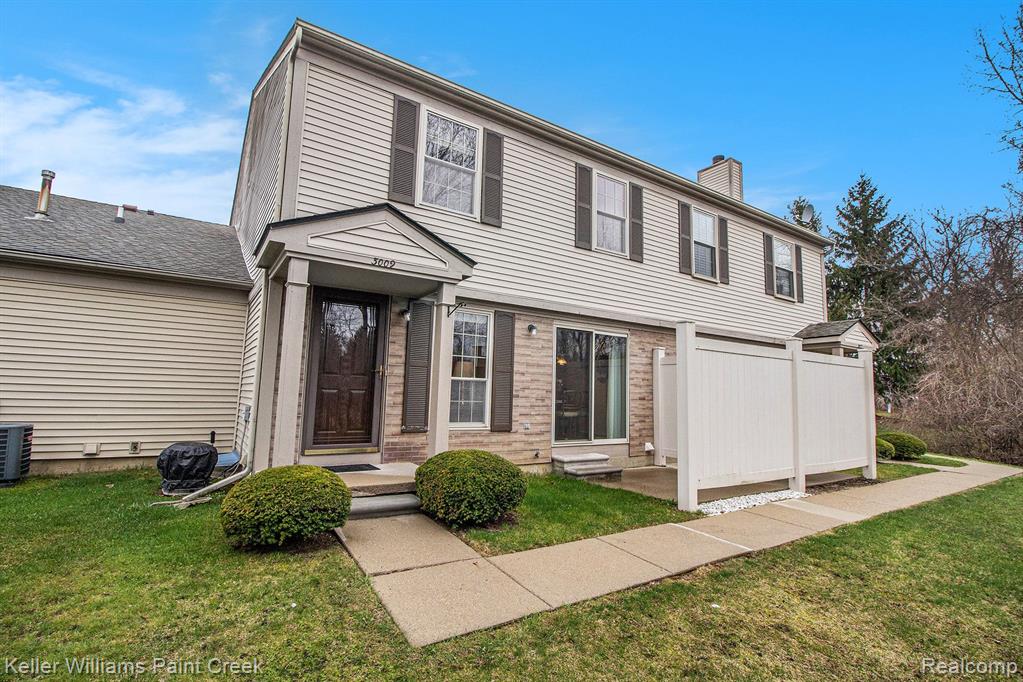 3009 High Pointe Ridge Road Lake Orion, MI 48359 - Photo 2 of 16
