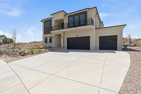 $779,900 | 2242 South 2925 West, Cedar City, UT 84720