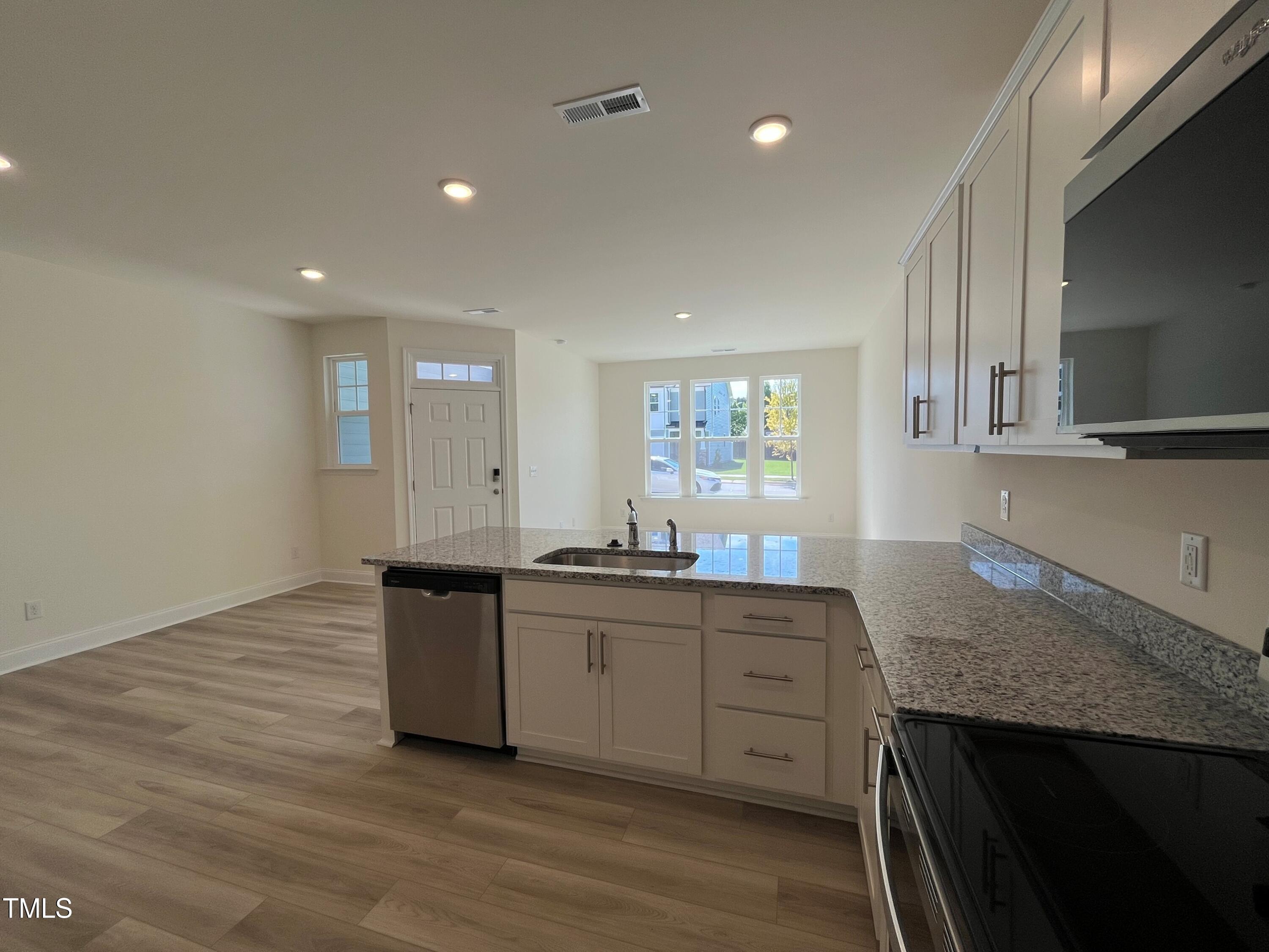 Open kitchen