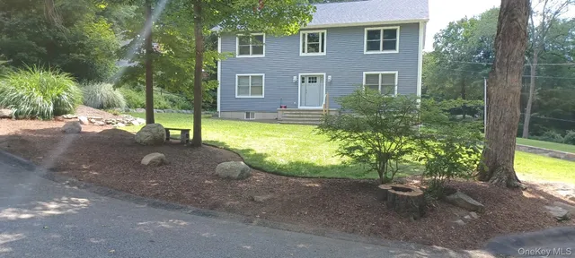 $899,900 | 7 Tulip Road, Lincolndale, NY 10541