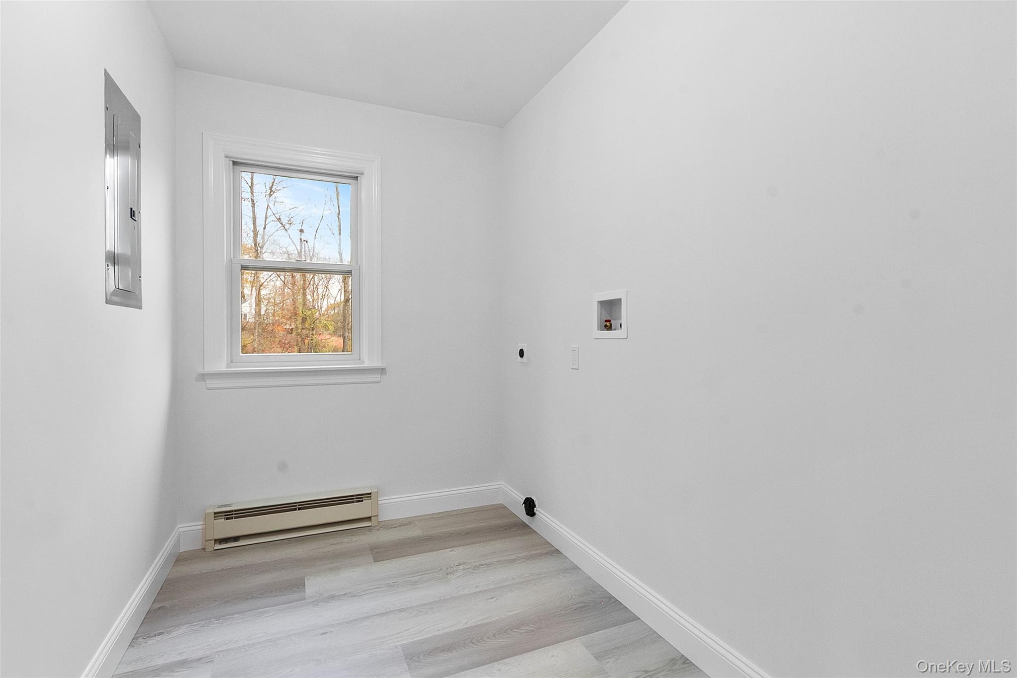 7 Tulip Road Lincolndale, NY 10541 - Photo 18 of 24 a view of small space with wooden floor and a window