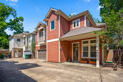 $435,000 | 905 West 23rd Street, Houston, TX 77008