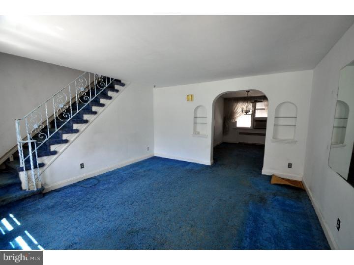 110 Green Valley Road Upper Darby, PA 19082 - Photo 2 of 11 Living Room