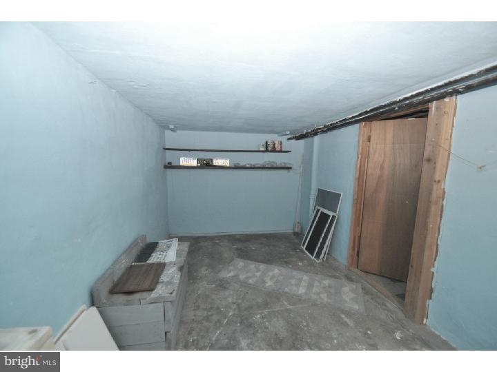 110 Green Valley Road Upper Darby, PA 19082 - Photo 10 of 11 Garage