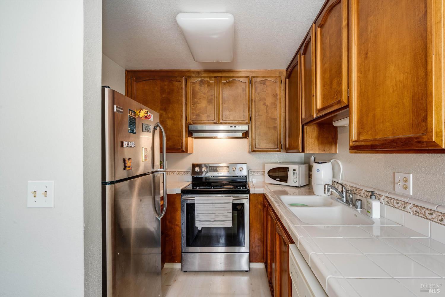 1506 Townview Avenue Santa Rosa, CA 95405 - Photo 17 of 47