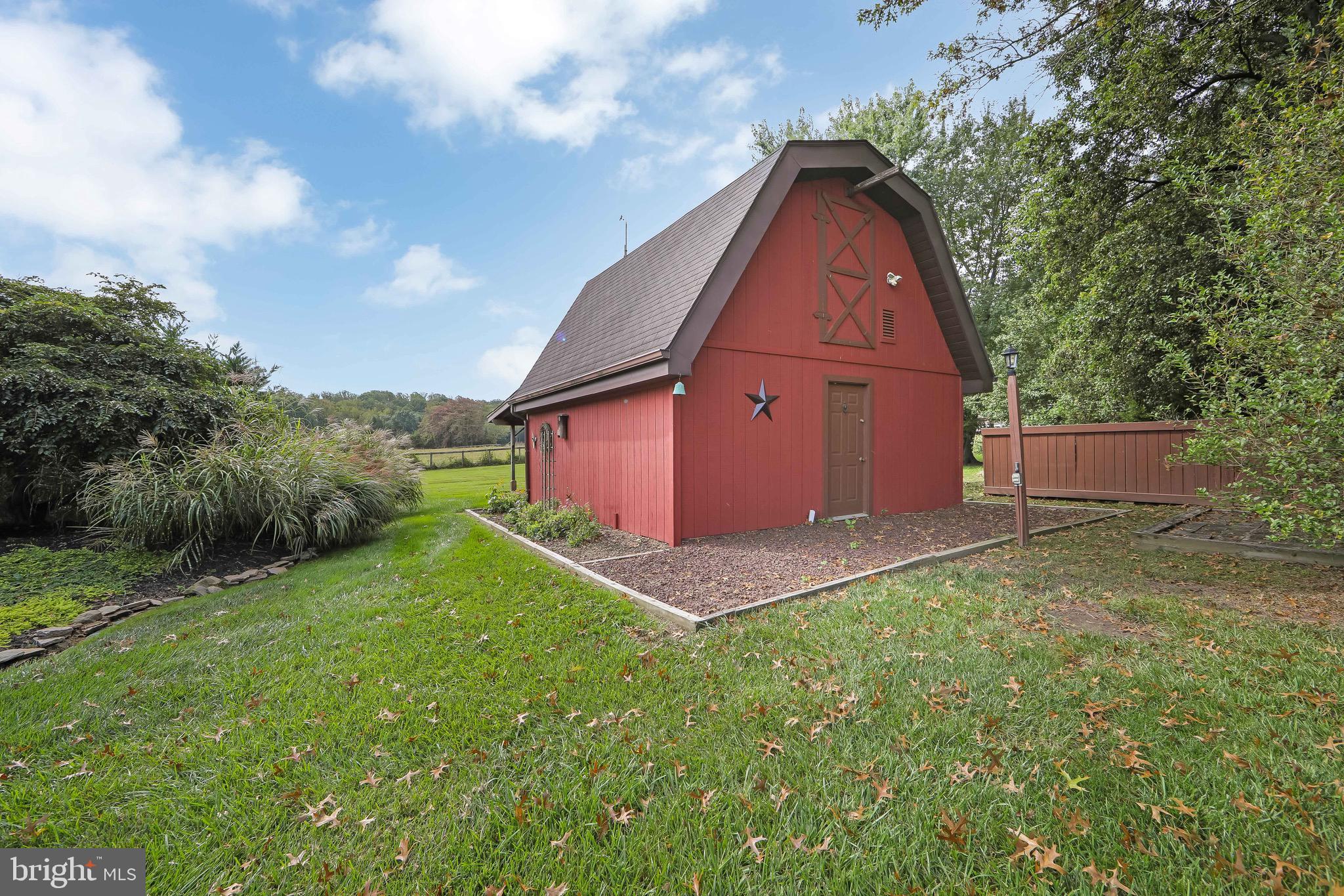 646 Lincoln Road Pilesgrove, NJ 08098 - Photo 9 of 47