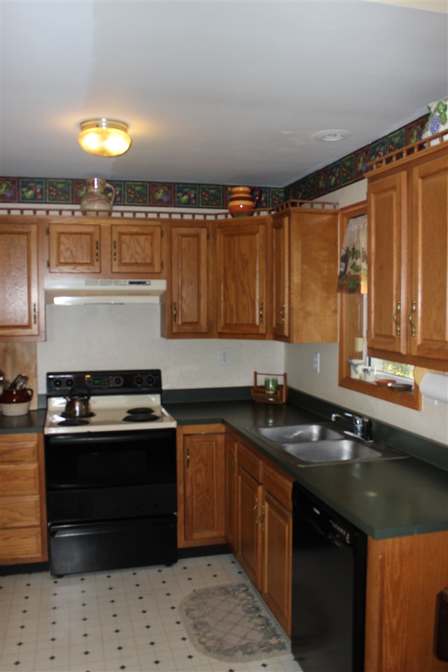 100 Fox Run Road Hinsdale, NH 03451 - Photo 2 of 29 Gallery Image 2
