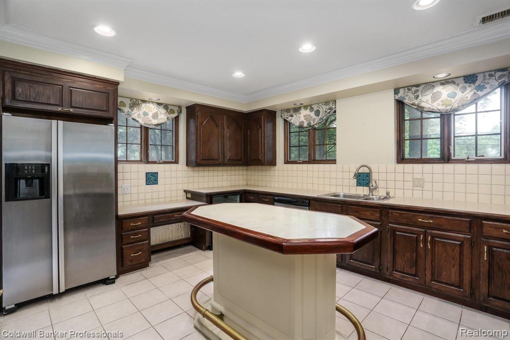 166 Ridge Road Grosse Pointe Farms, MI 48236 - Photo 17 of 78