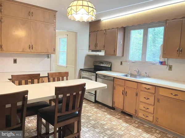 $550,000 | 43 The Horseshoe, Newark, DE 19711