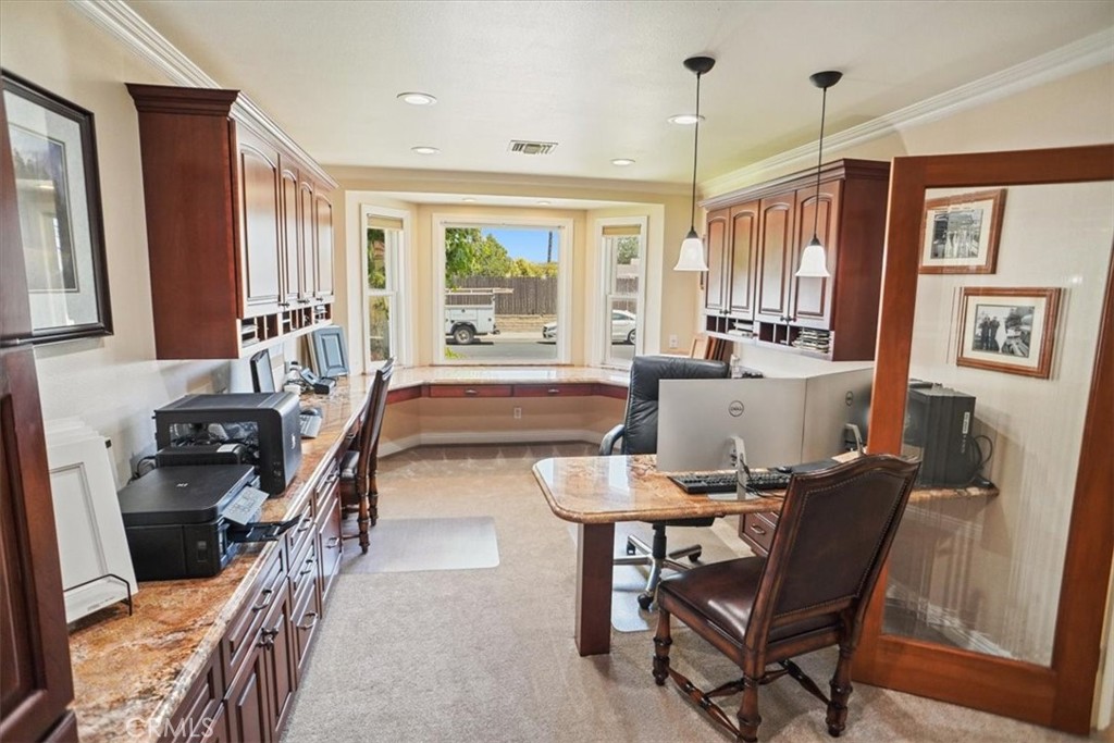 27763 Wakefield Road Castaic, CA 91384 - Photo 14 of 39 a workspace with furniture and a window