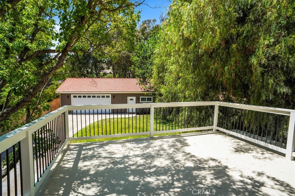 27763 Wakefield Road Castaic, CA 91384 - Photo 22 of 39 Deck off Primary Bedroom