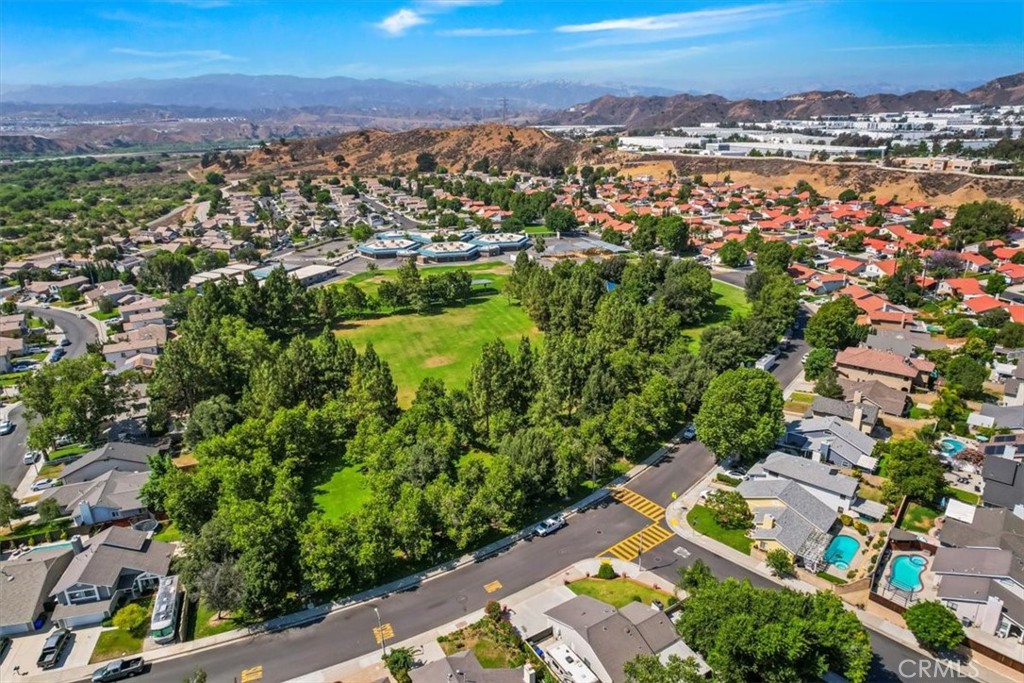 27763 Wakefield Road Castaic, CA 91384 - Photo 38 of 39 an aerial view of residential houses with outdoor space and trees