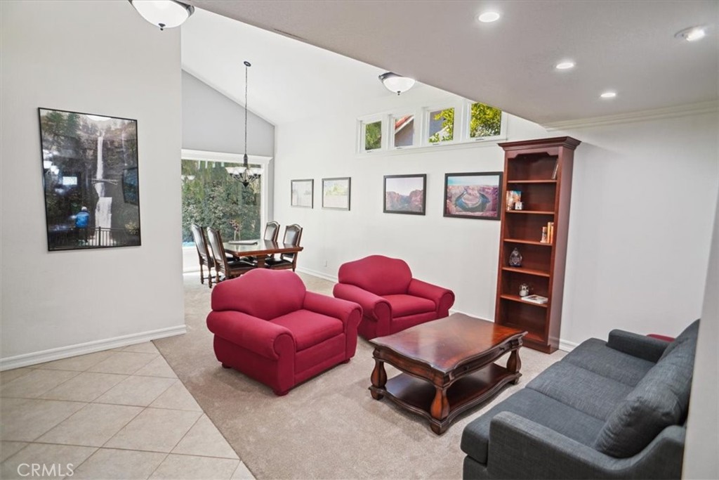 27763 Wakefield Road Castaic, CA 91384 - Photo 10 of 39 Formal Living Room