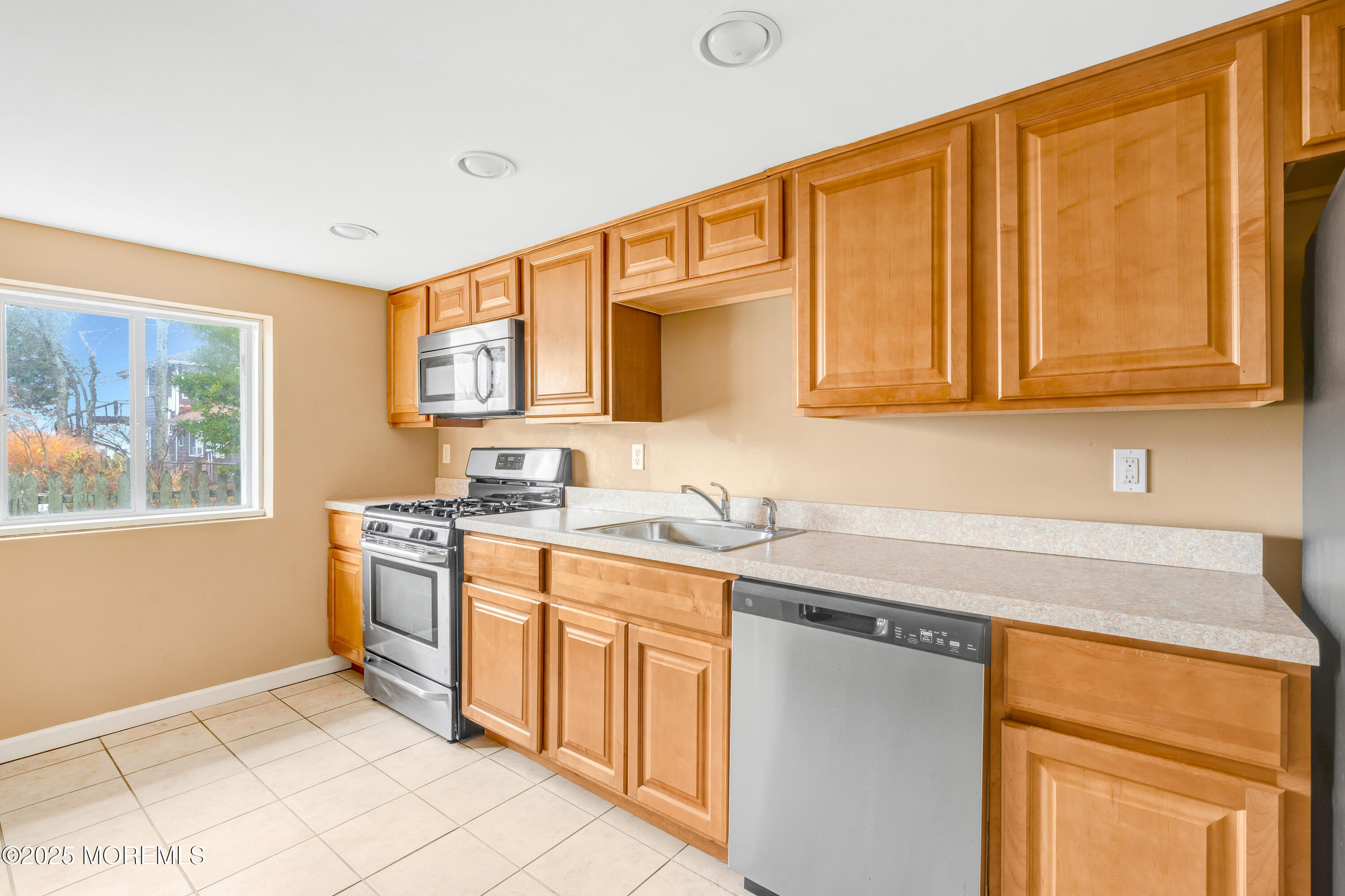 21 North Raleigh Road Brick, NJ 08723 - Photo 11 of 28 028