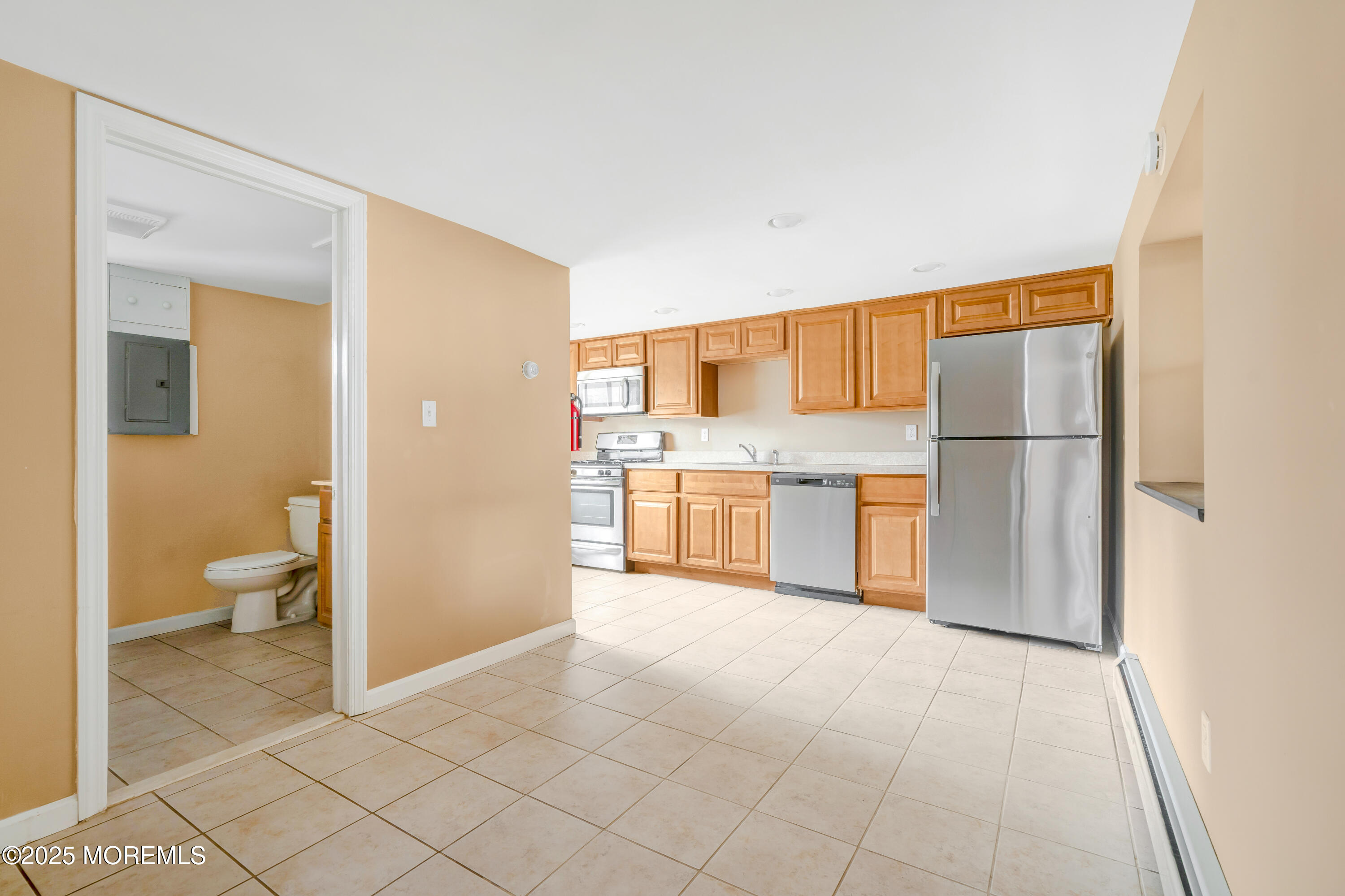 21 North Raleigh Road Brick, NJ 08723 - Photo 8 of 28 024