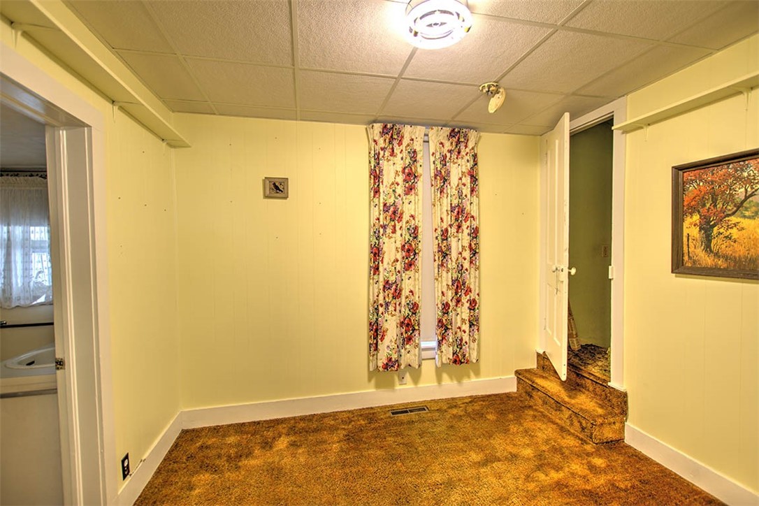 426 West Springfield Road Lovington, IL 61937 - Photo 13 of 26 Gallery Image 13