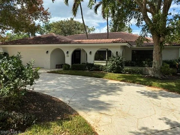 $789,000 | 560 Bald Eagle Drive, Unit 22, Naples, FL 34105