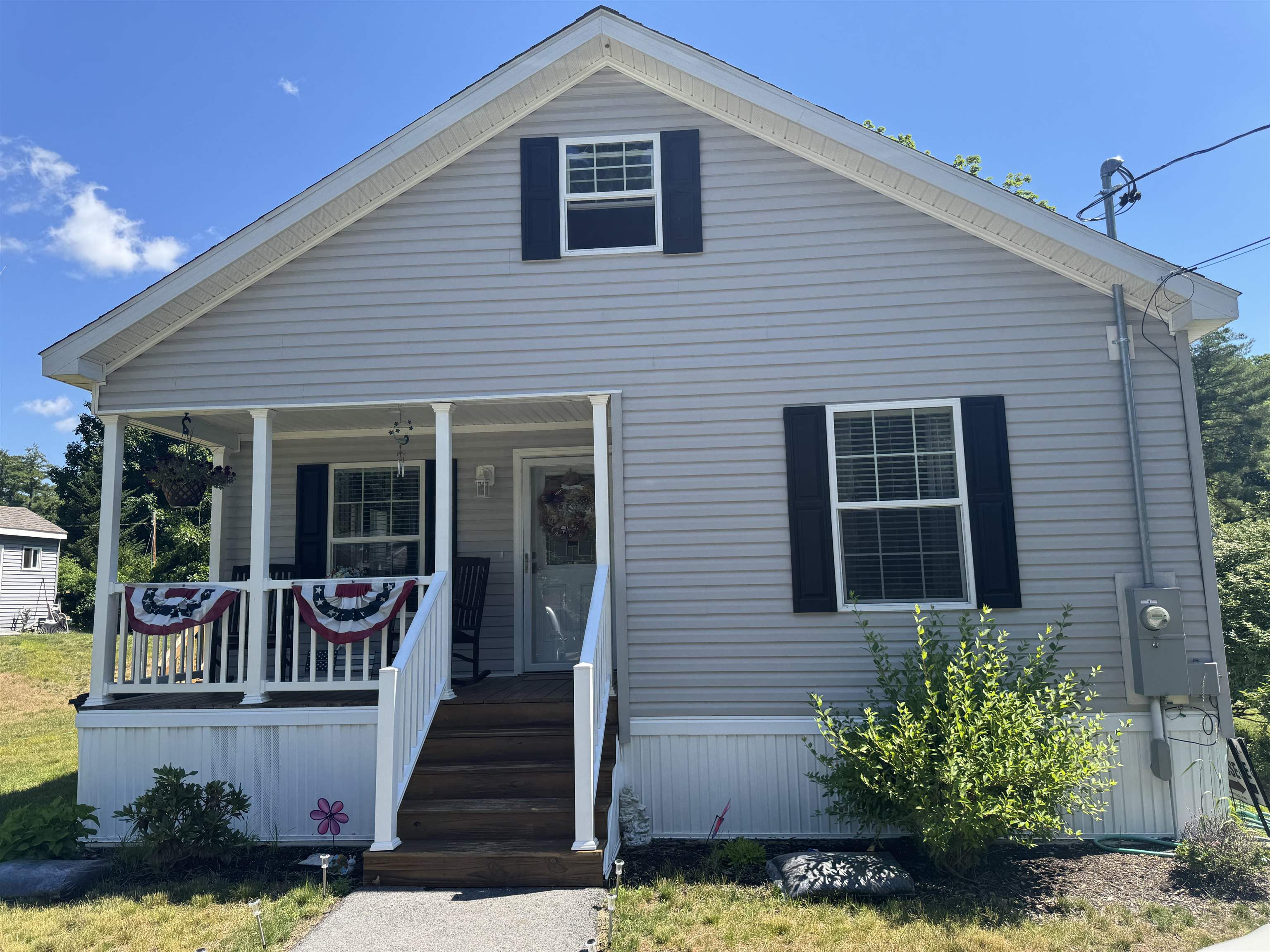 4 Manorcrest Drive Nashua, NH 03062 - Photo 4 of 39
