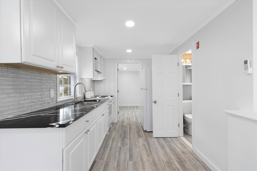 3-5 Susan Ruth Road Dennis Port, MA 02639 - Photo 5 of 27 Gallery Image 5