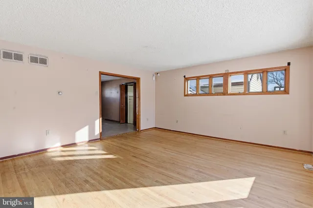 $405,000 | 1057 Bridge Road, Bensalem, PA 19020