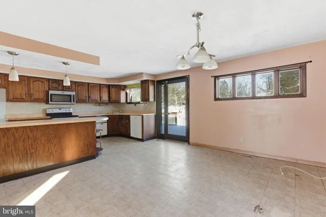 $405,000 | 1057 Bridge Road, Bensalem, PA 19020