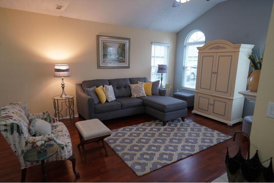 2383 Willowside Lane Grove City, OH 43123 - Photo 3 of 22 Great Room view from the entry...