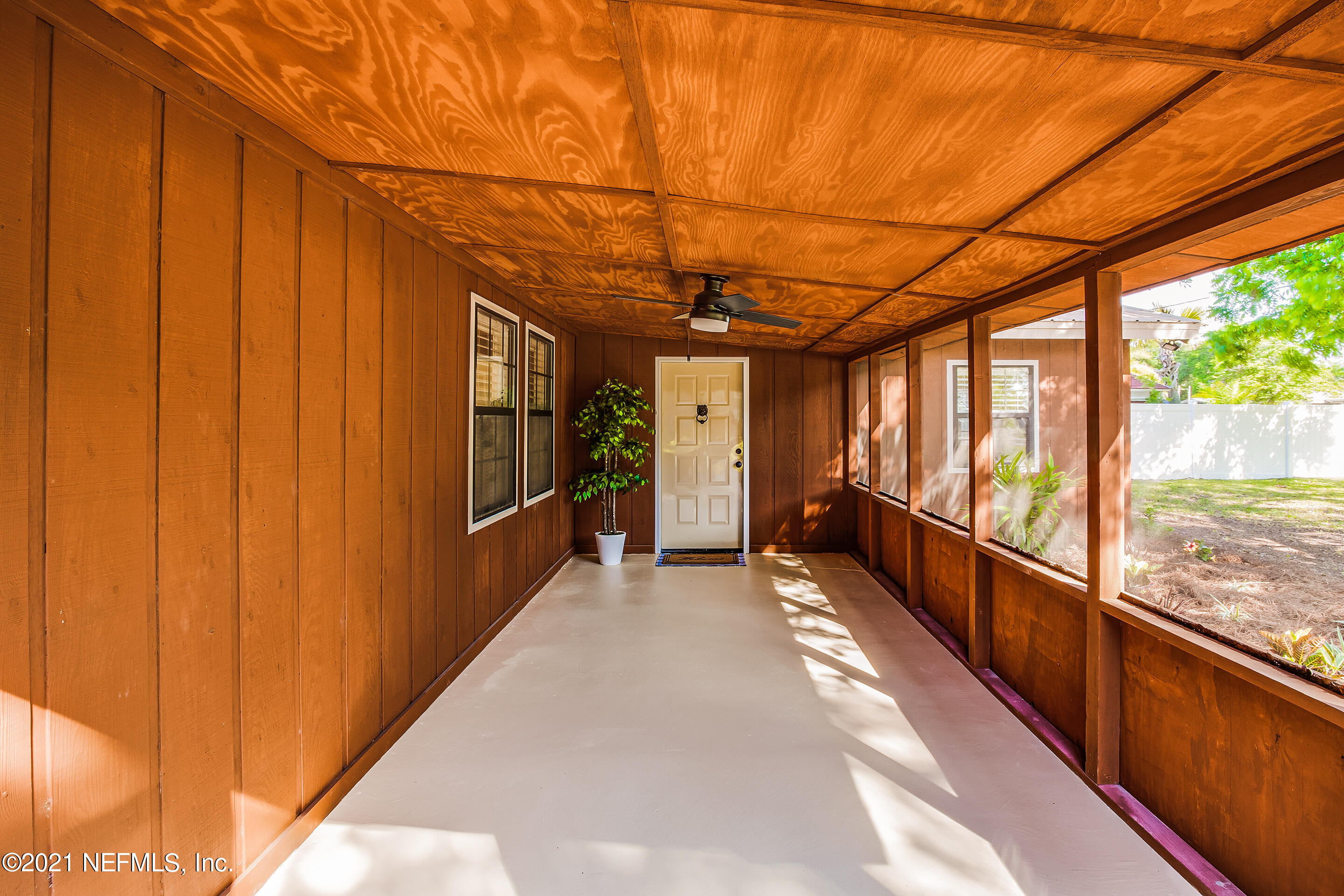 85922 Avant Road Yulee, FL 32097 - Photo 5 of 25 Screened Front Porch