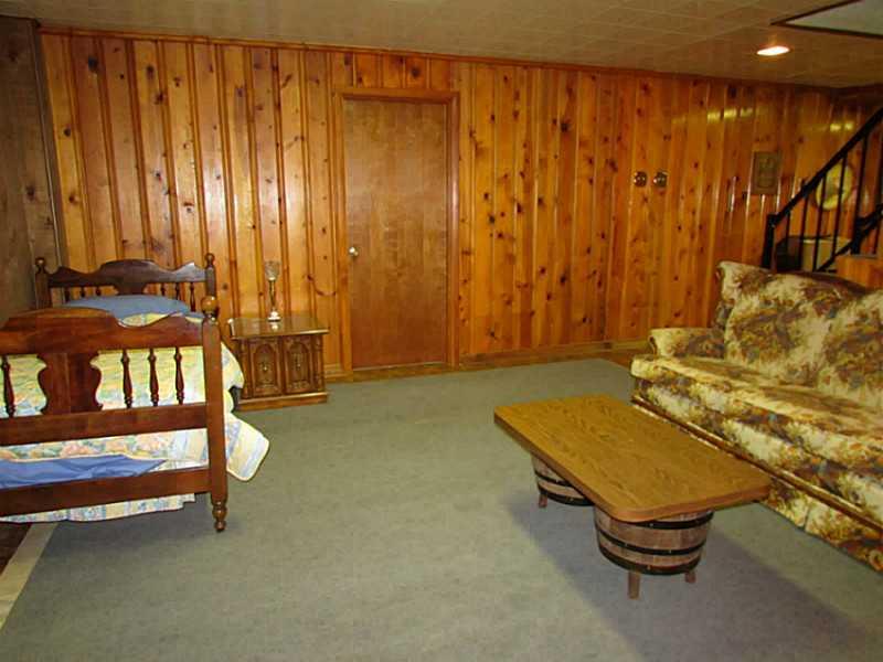 206 Ridgeview Drive Venetia, PA 15367 - Photo 14 of 18 Basement/Game Room.