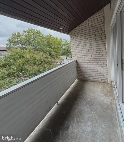 $1,999 | 5602 Bismach Drive, Unit 204, Alexandria, VA 22312