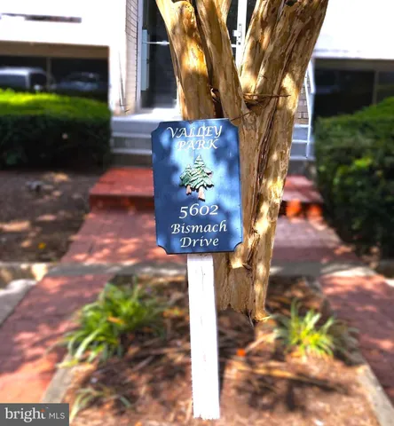 $1,950 | 5602 Bismach Drive, Unit 204, Alexandria, VA 22312